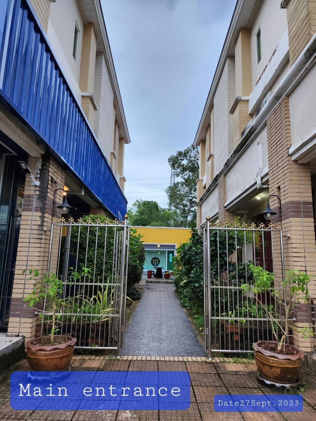 K.M. House 호텔 끄라비 외부 사진
